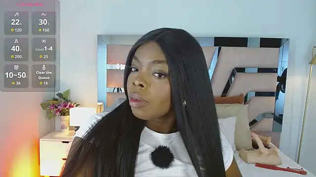 Snapshot of Maiacharris_ chatting on December 2025 07:30:02 PM Maiacharris online show from December 2025 07:30:02 PM