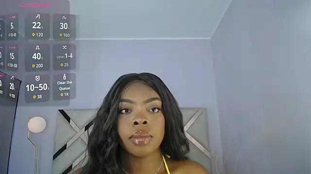 Maiacharris  online show from May 2026 12:22:02 PM