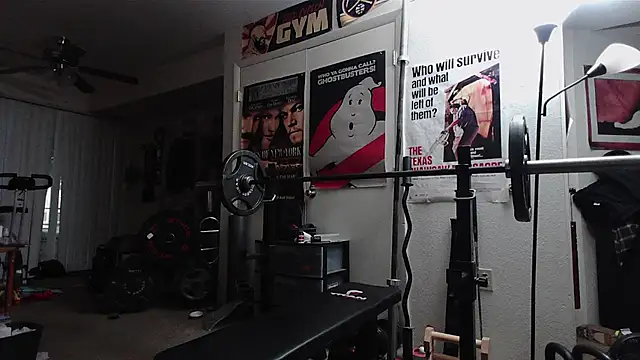 Snapshot of biggerisbetter12 chatting on February 2026 04:00:01 AM biggerisbetter12 online show from February 2026 04:00:01 AM