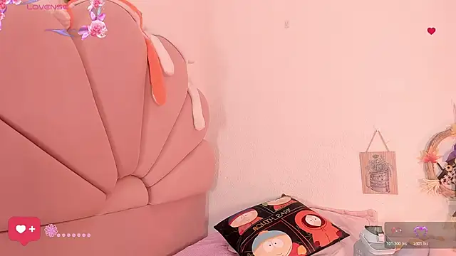 madeliin clerk online show from November 2025 07:59:02 PM