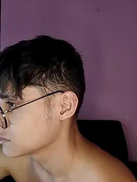 AxelKamel online show from November 2025 09:57:02 PM