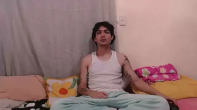 Snapshot of Gaia_16 chatting on February 2026 06:28:02 AM Gaia 16 online show from February 2026 06:28:02 AM