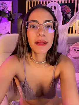 Snapshot of elegant__rouse chatting on November 2025 04:20:01 PM elegant rouse online show from November 2025 04:20:01 PM