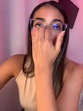 Snapshot of elegant__rouse chatting on March 2026 11:04:02 PM elegant rouse online show from March 2026 11:04:02 PM