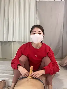 Snapshot of mayuko_japanese chatting on January 2026 04:26:02 AM mayuko japanese online show from January 2026 04:26:02 AM