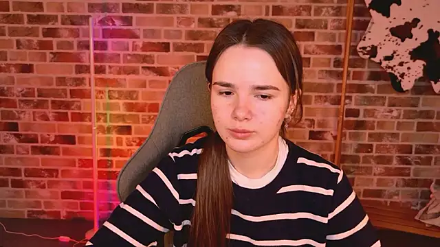 May Bloom online show from March 2026 06:08:02 AM