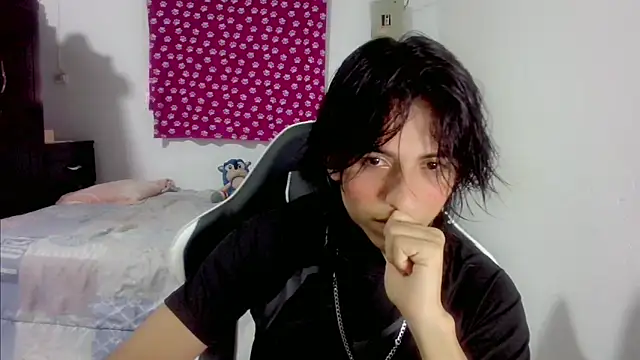 LouisOwOoo online show from October 2025 11:55:01 AM