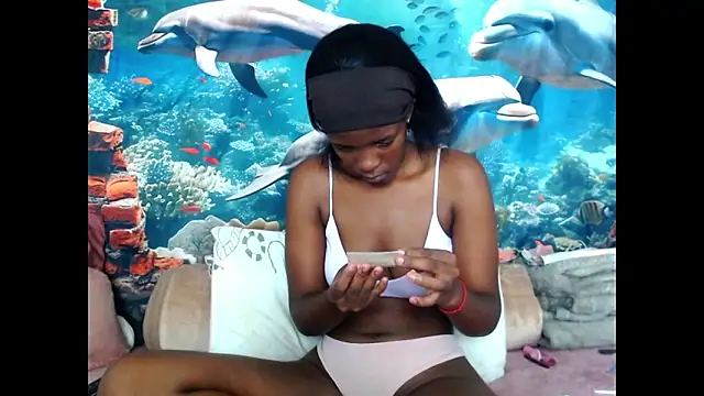 Snapshot of AfricanBarbiee69 chatting on May 2026 10:43:02 AM AfricanBarbiee69 online show from May 2026 10:43:02 AM