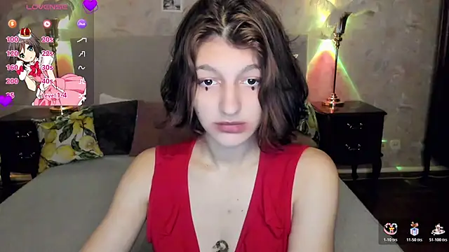 A Skyy online show from November 2025 08:29:01 PM