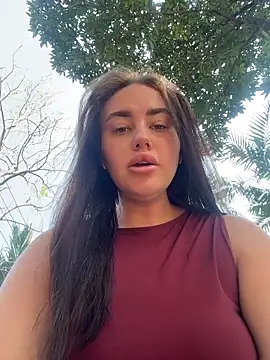 Snapshot of KiraSunshine chatting on February 2026 04:12:02 AM KiraSunshine online show from February 2026 04:12:02 AM