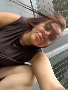 Snapshot of KiraSunshine chatting on March 2026 08:19:01 AM KiraSunshine online show from March 2026 08:19:01 AM