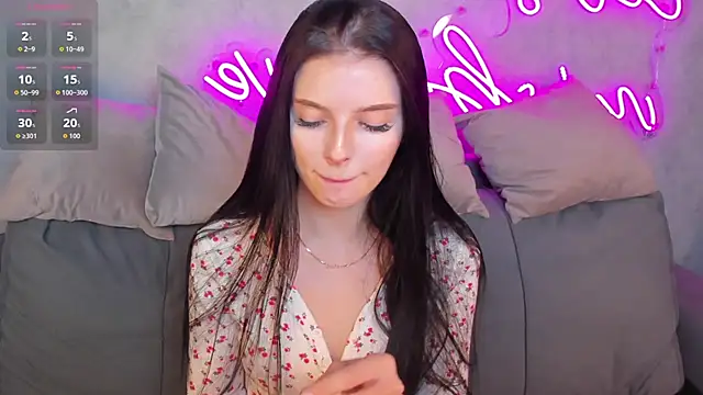 Eva Mayers online show from November 2025 12:44:01 AM