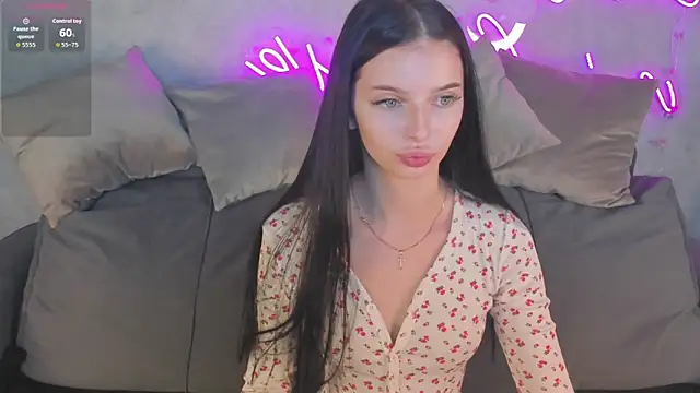 Eva Mayers online show from November 2025 12:49:01 AM