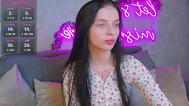 Eva Mayers online show from January 2026 12:49:02 AM