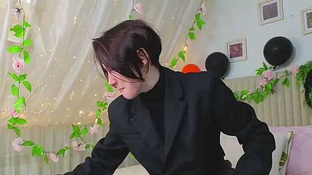 Snapshot of Lil_tits_girls chatting on November 2025 04:15:02 AM Lil tits girls online show from November 2025 04:15:02 AM