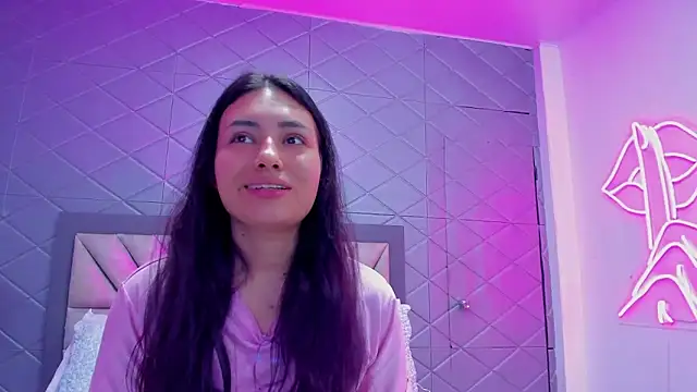 ViolettRouse online show from December 2025 04:34:01 PM