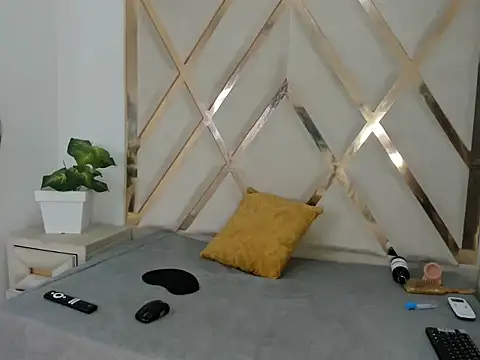 valentinaasm online show from November 2025 01:24:03 PM