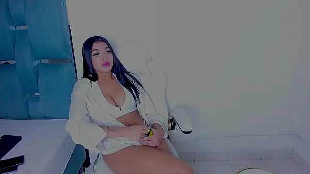 tifanymonroe online show from December 2025 03:48:01 AM