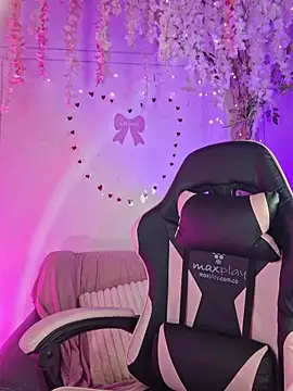 chloebrownn03 online show from February 2026 01:12:01 AM