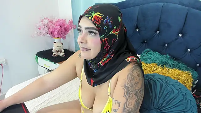 Inaya Khalifa online show from December 2025 01:58:02 AM