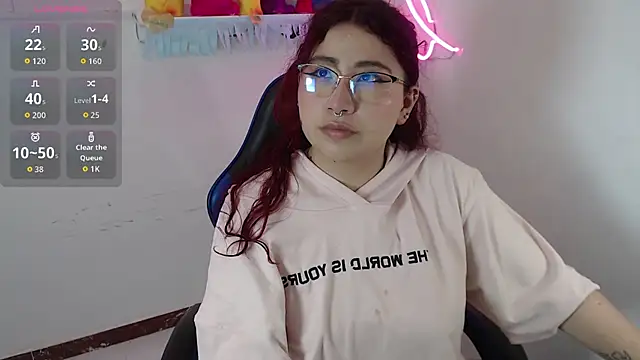 littlee red online show from December 2025 09:13:02 PM