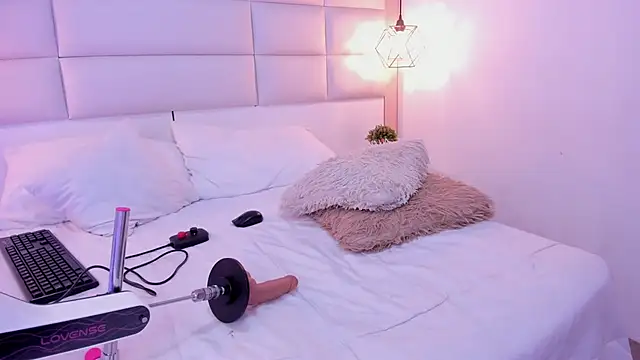 Snapshot of Sofia_clk chatting on November 2025 08:20:01 AM Sofia clk online show from November 2025 08:20:01 AM