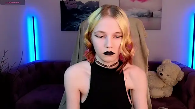 MitaSide online show from January 2026 09:39:02 PM