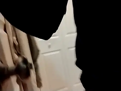 Snapshot of burby79 chatting on December 2025 07:28:01 AM burby79 online show from December 2025 07:28:01 AM