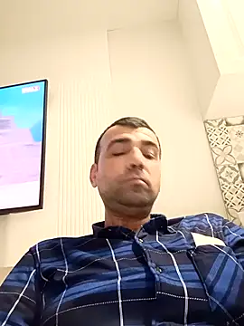 Snapshot of Bugattiveyron1 chatting on May 2026 06:50:02 PM Bugattiveyron1 online show from May 2026 06:50:02 PM