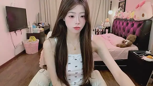 Onecutelittle online show from May 2026 03:17:01 PM