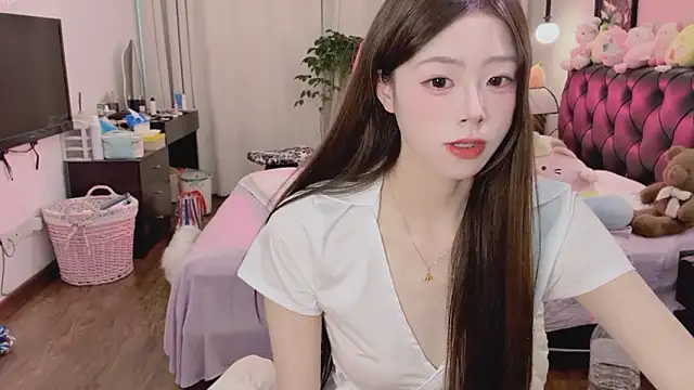 Onecutelittle online show from May 2026 06:43:02 AM