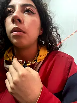 ShareeBax  online show from November 2025 11:59:01 PM