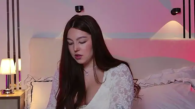 Snapshot of _Tessa_May_ chatting on December 2025 09:31:02 PM Tessa May online show from December 2025 09:31:02 PM