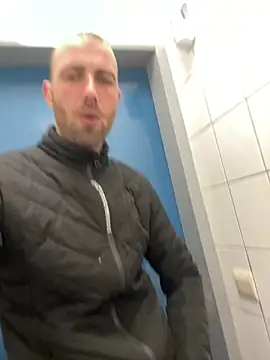 Rotteei1 online show from November 2025 09:20:02 AM