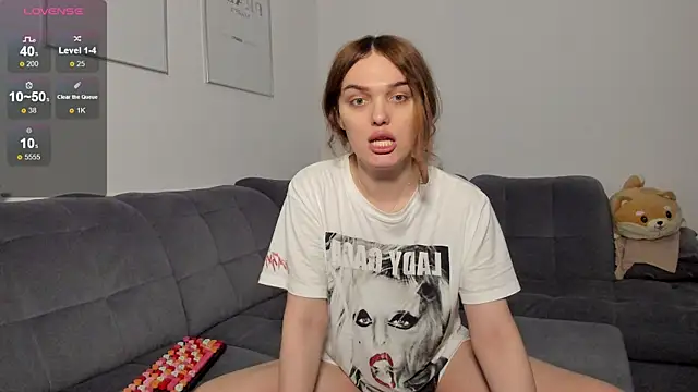 EmiliaRhodes online show from May 2026 07:20:02 PM