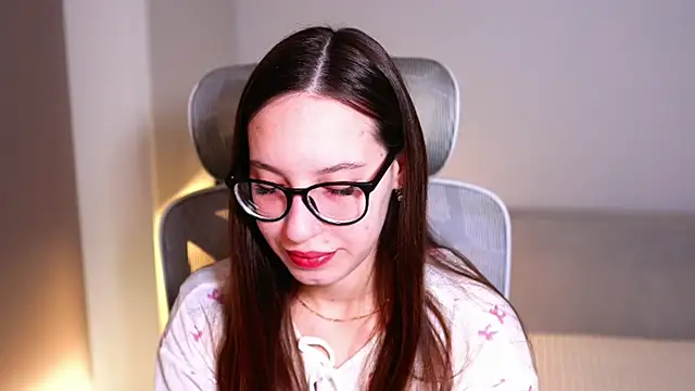 Snapshot of WhyEmmyCry chatting on March 2026 05:22:01 AM WhyEmmyCry online show from March 2026 05:22:01 AM