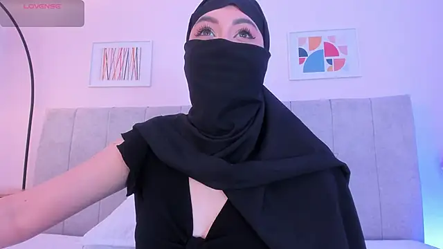 fatiima  online show from May 2026 07:31:02 PM