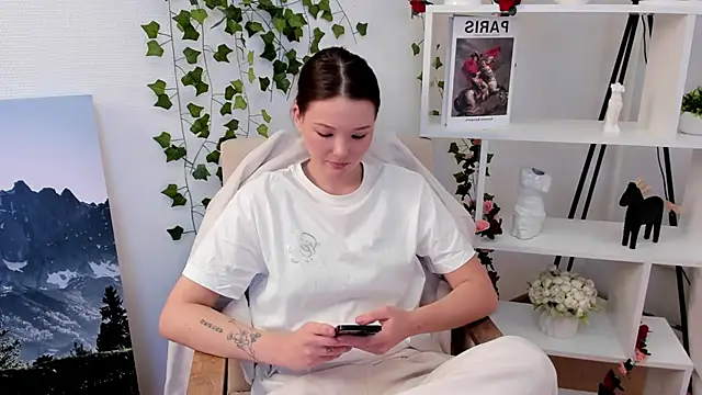 Snapshot of TeressaGimar chatting on October 2025 05:41:01 AM TeressaGimar online show from October 2025 05:41:01 AM