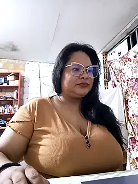 celeste122595 online show from November 2025 03:18:02 AM