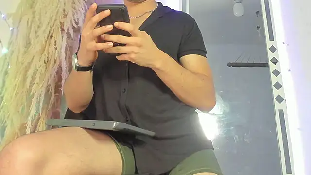 Jax Thunder online show from February 2026 01:40:01 PM