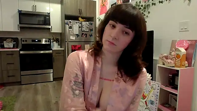 Snapshot of Trickylucy555 chatting on November 2025 09:31:01 AM Trickylucy555 online show from November 2025 09:31:01 AM