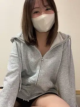 Snapshot of Rui_87 chatting on November 2025 12:43:01 AM Rui 87 online show from November 2025 12:43:01 AM