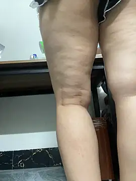 HinayLa online show from June 2026 02:36:02 AM