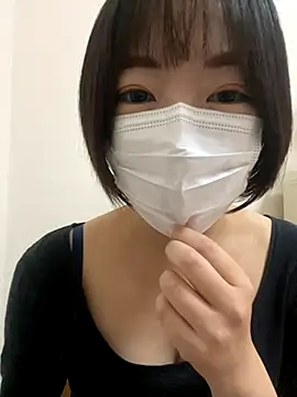 Snapshot of Yurika_oO chatting on November 2025 12:04:02 PM Yurika oO online show from November 2025 12:04:02 PM