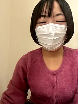 Snapshot of Yurika_oO chatting on November 2025 12:32:01 AM Yurika oO online show from November 2025 12:32:01 AM