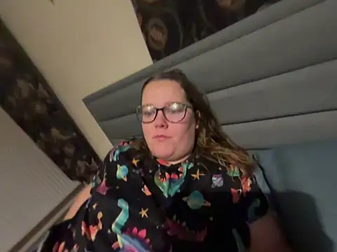 Snapshot of Scarletcum22 chatting on December 2025 07:47:02 AM Scarletcum22 online show from December 2025 07:47:02 AM