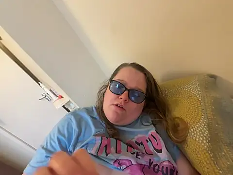 Snapshot of Scarletcum22 chatting on February 2026 09:35:02 AM Scarletcum22 online show from February 2026 09:35:02 AM