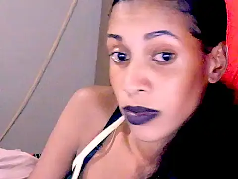 Snapshot of Indianqueen5 chatting on October 2025 12:17:01 PM Indianqueen5 online show from October 2025 12:17:01 PM