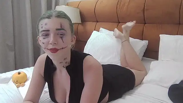 SweetShyMona online show from October 2025 03:13:01 PM