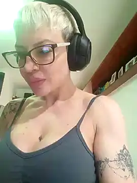 Monroecarolina online show from November 2025 12:29:02 PM